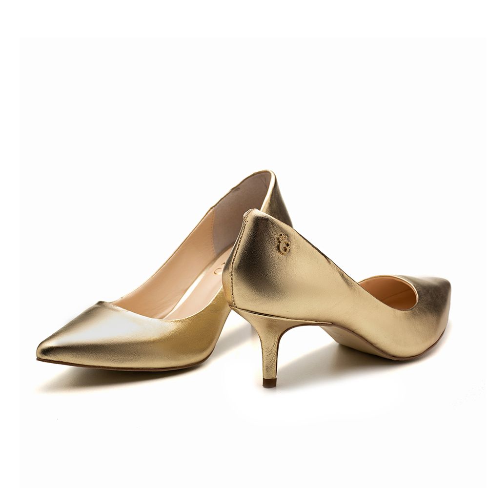 Sapato Scarpin Baixo Couro Dourado Outlet