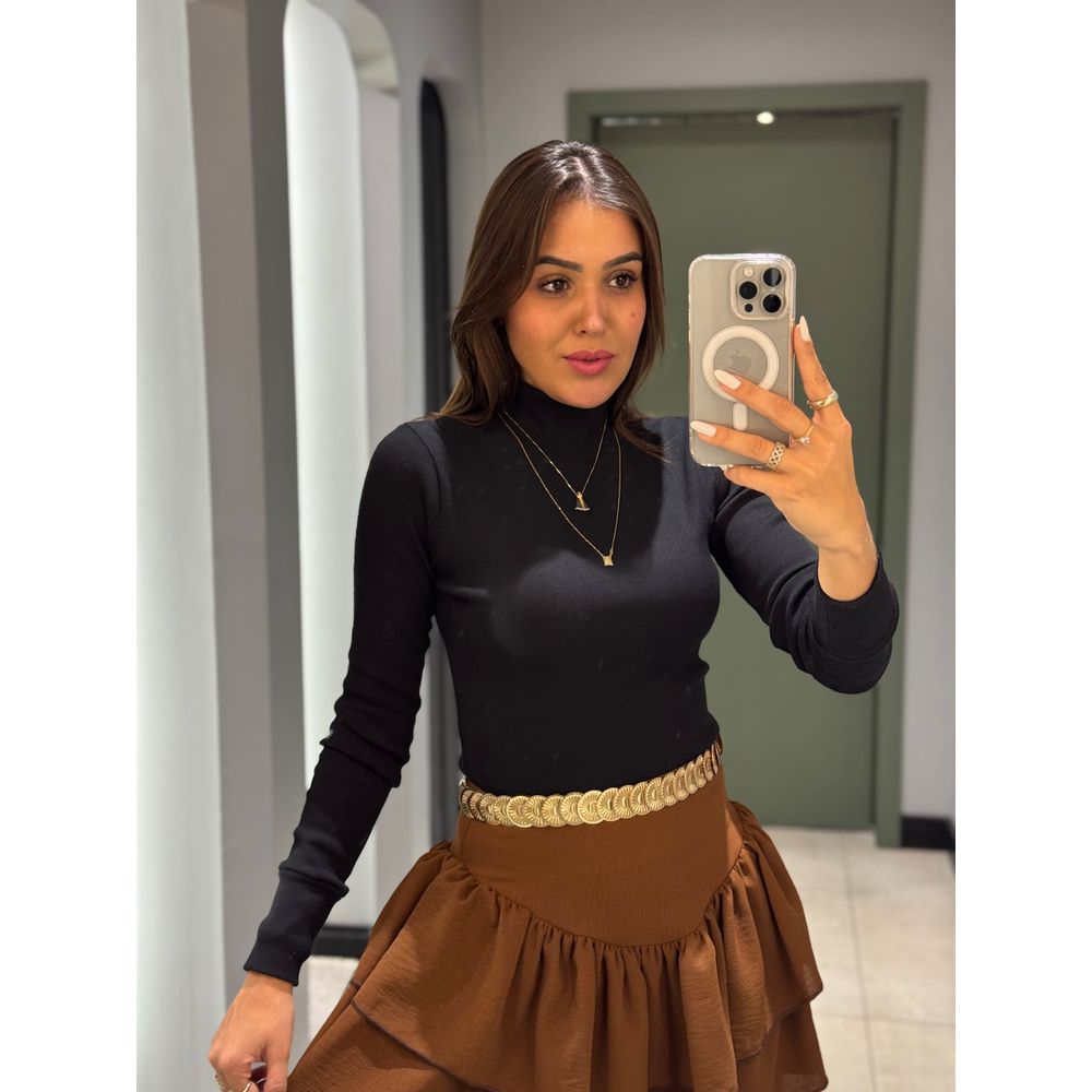 BLUSA ESTER CACHARREL PRETO