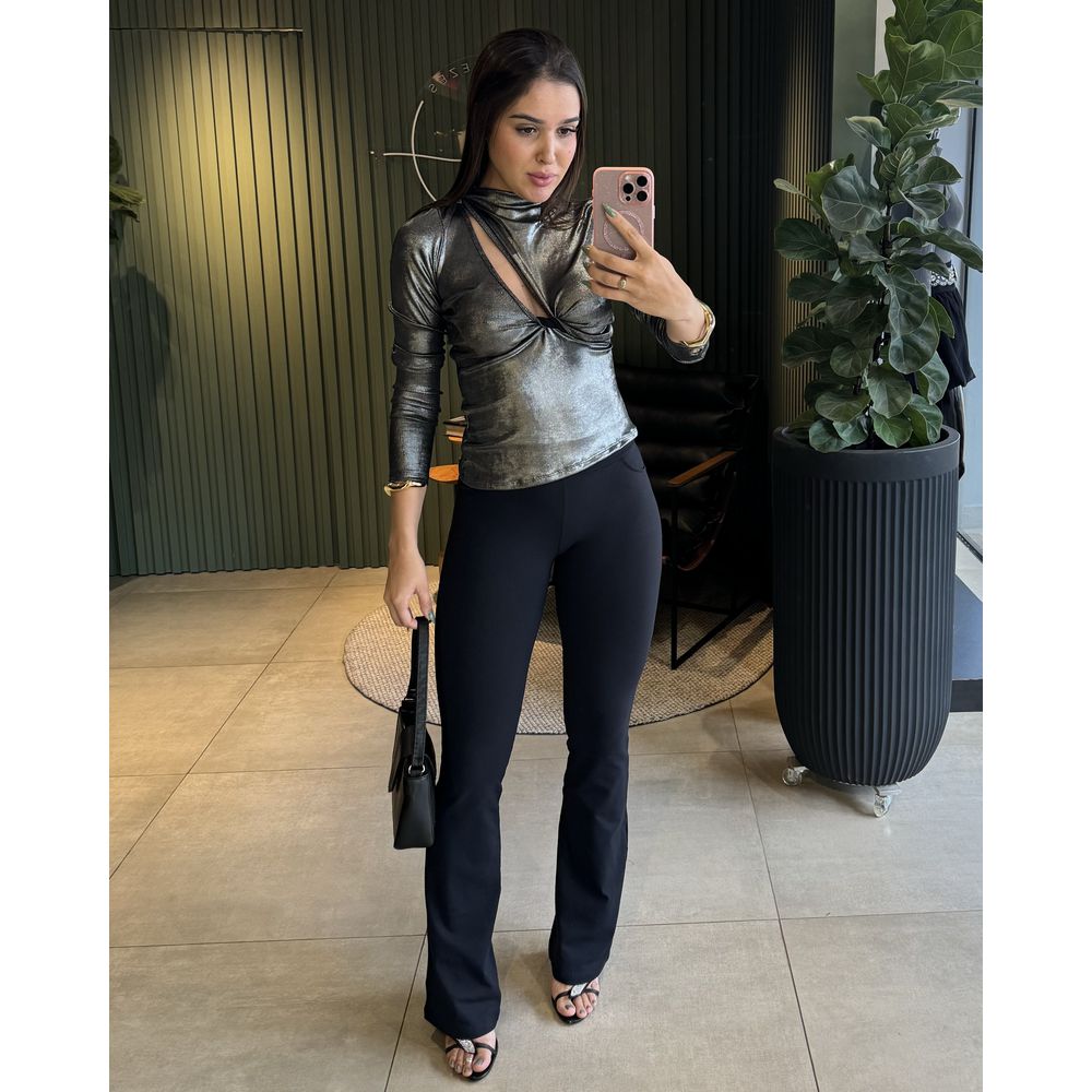 BLUSA METALIZADA RECORTES CHUMBO