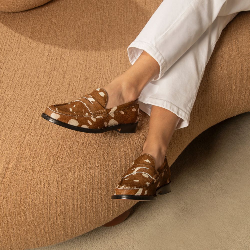Mocassim Feminino Ornella Couro Animal Print