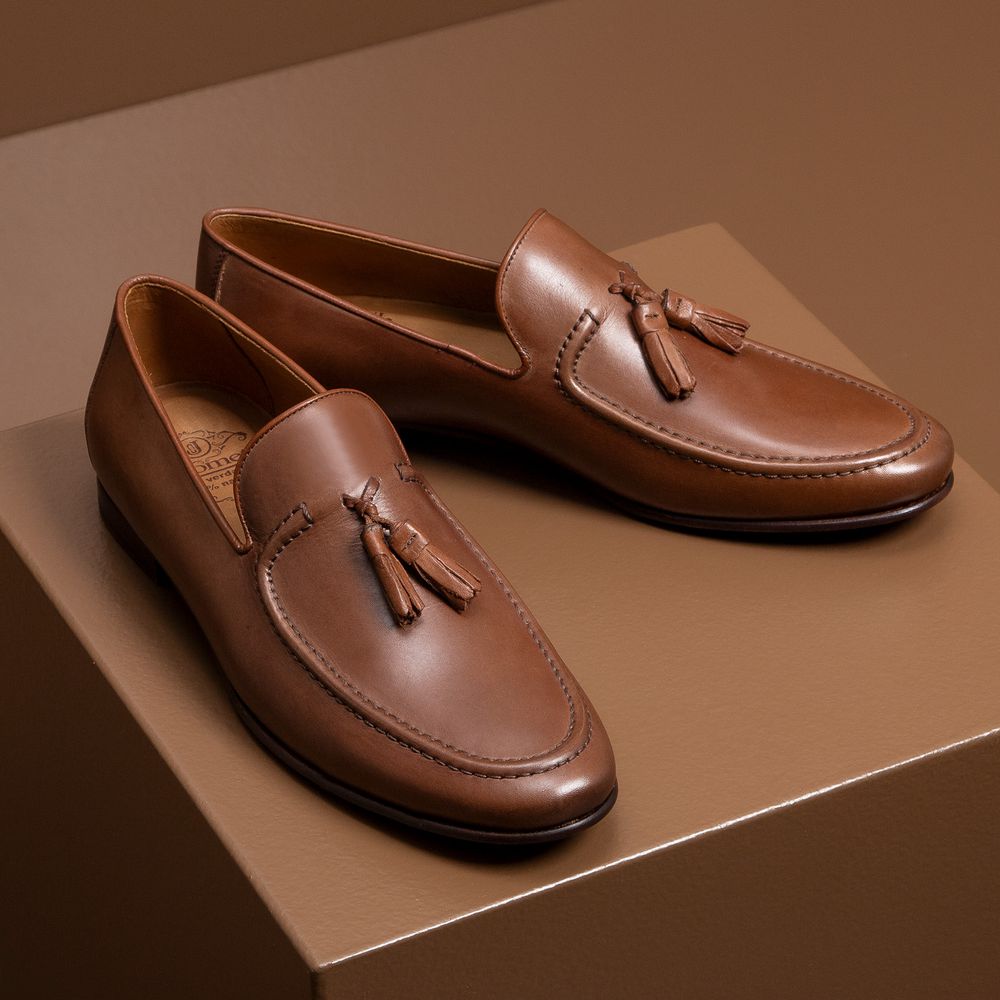 Mocassim Loafer Tassel Napoli Carvalho | JACOMETTI