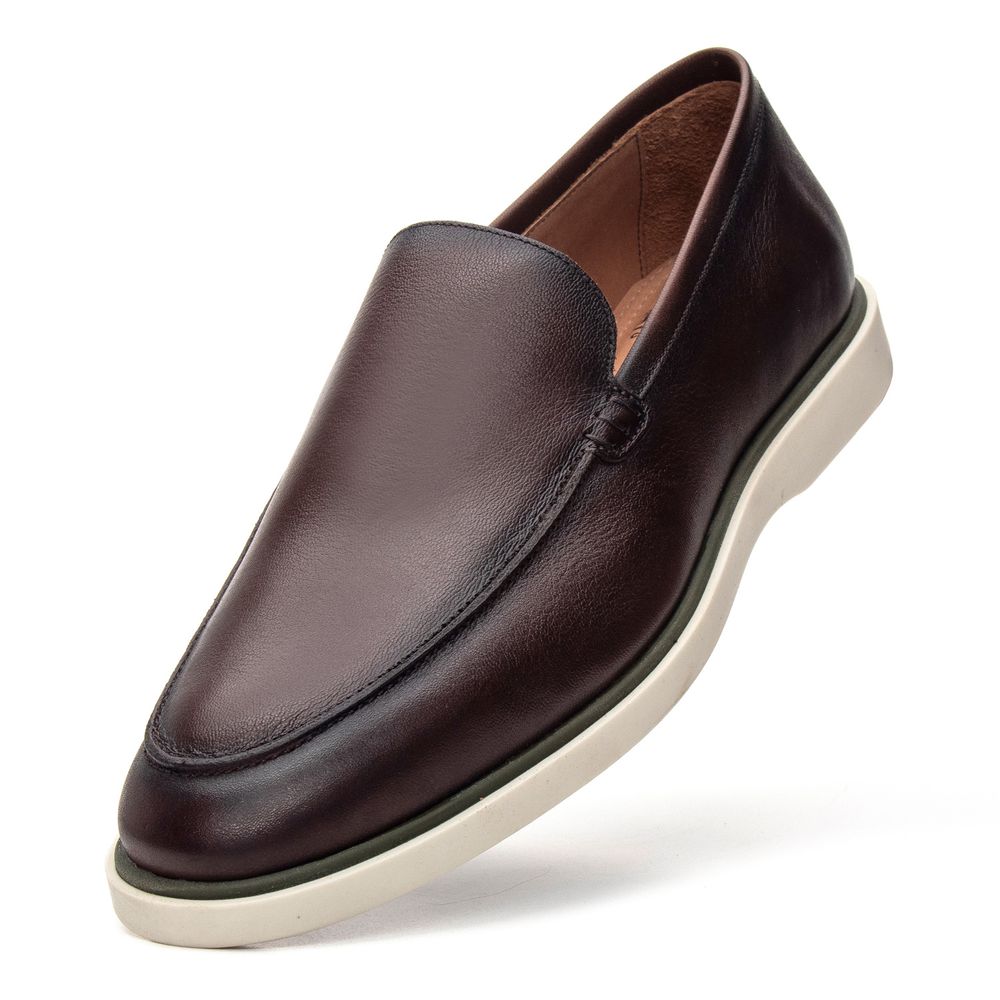Mocassim de Couro Café Solado de Borracha