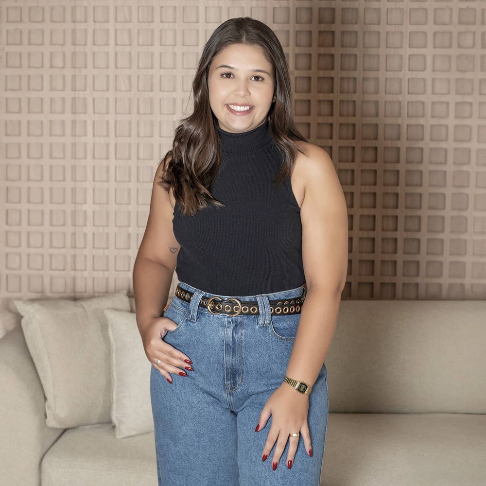 Blusa Gola Alta Deise Preto - Loja Gabriela Ribeiro