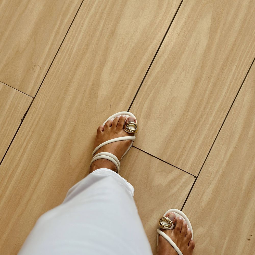 Rasteira Aurora Dourado