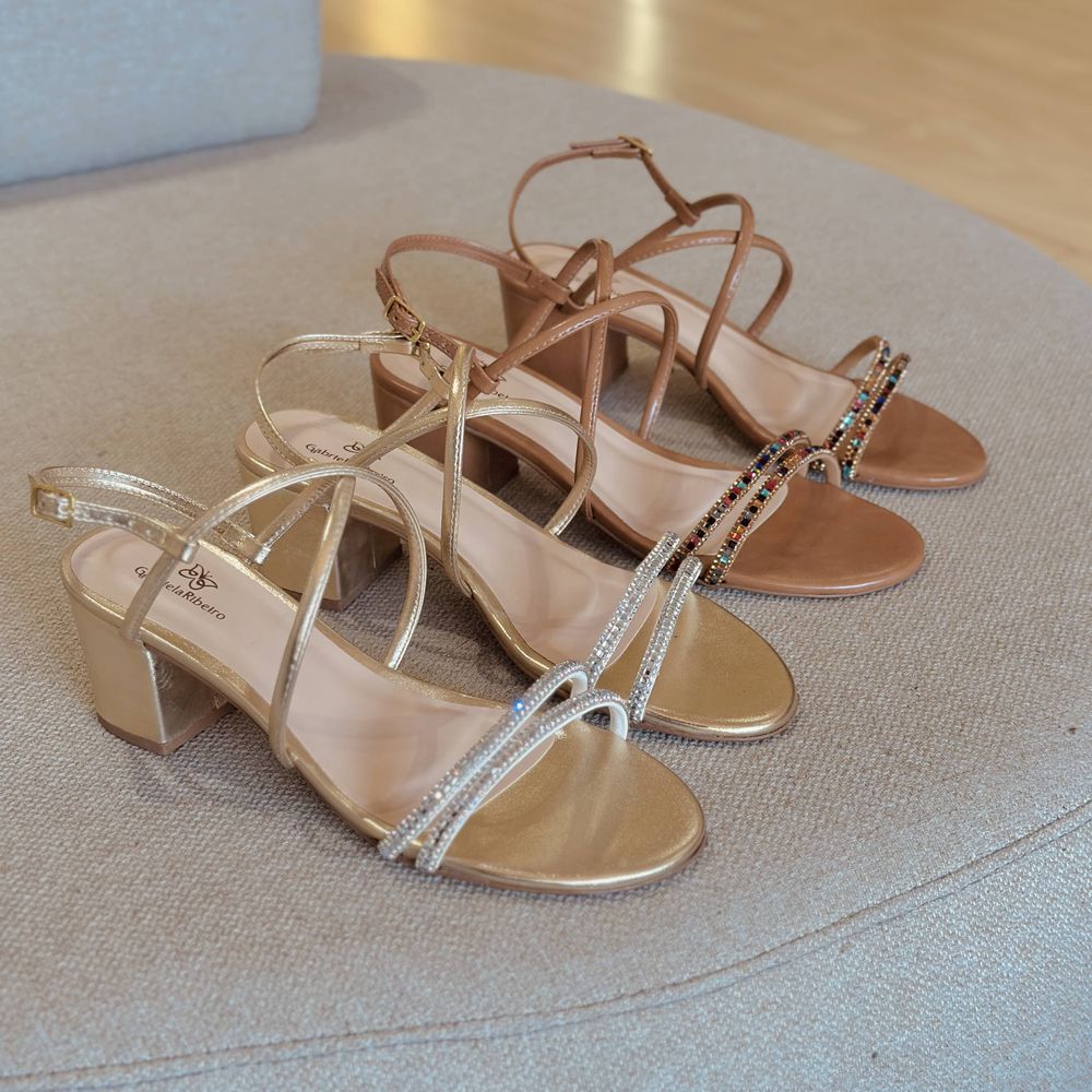 Sandália Camila Dourado