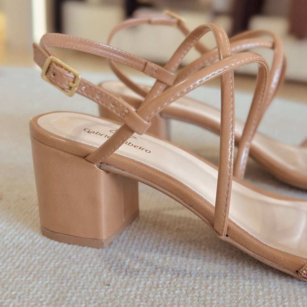 Sandália Camila Caramelo