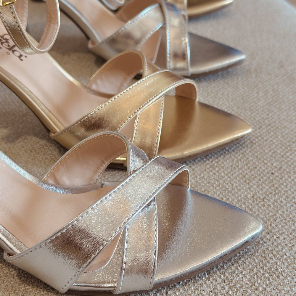 Sandália Margo Dourado