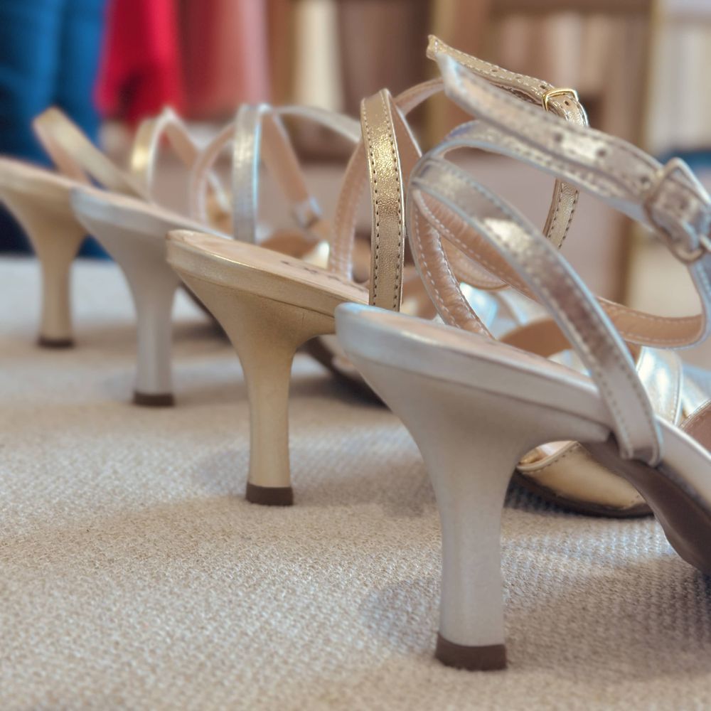 Sandália Margo Dourado