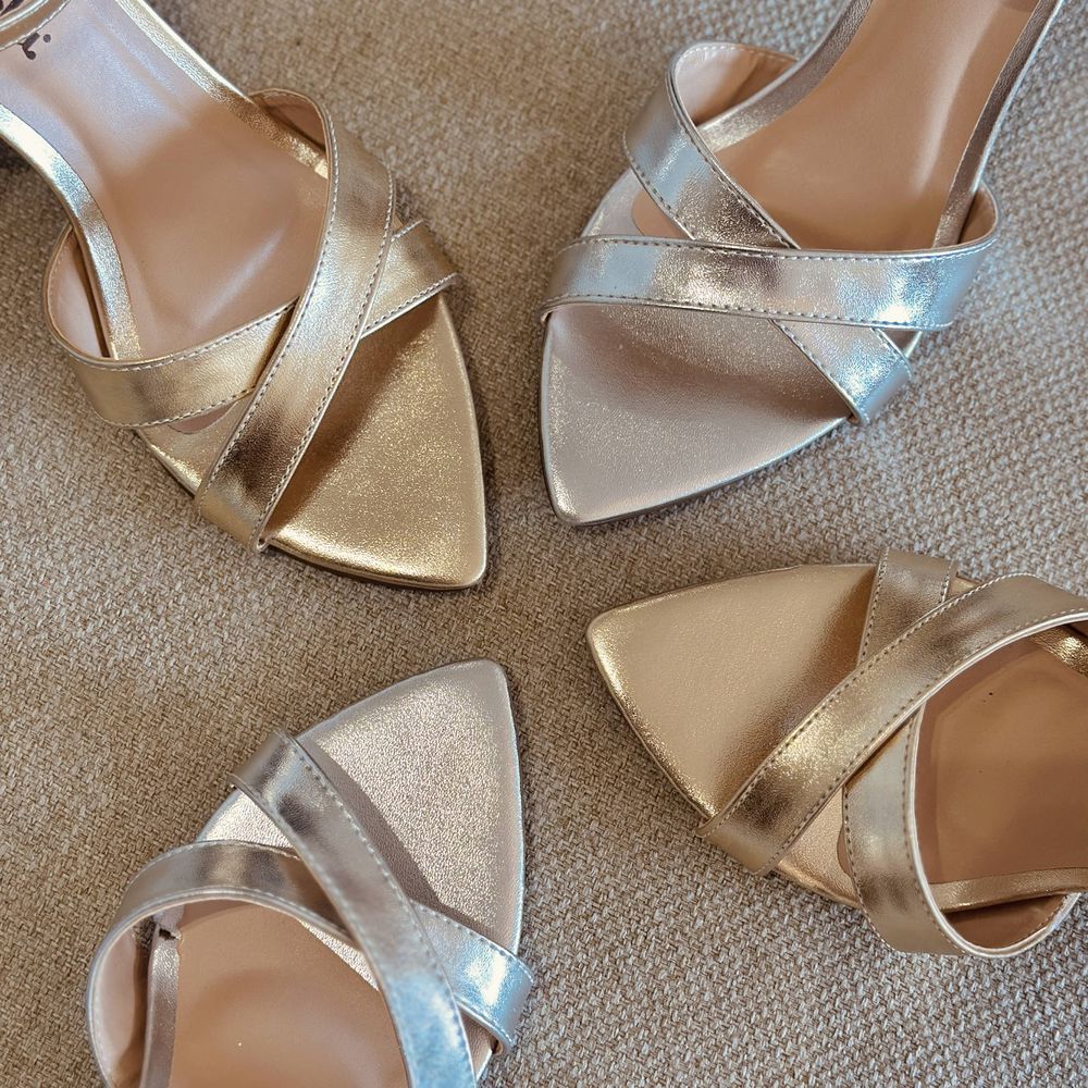 Sandália Margo Dourado