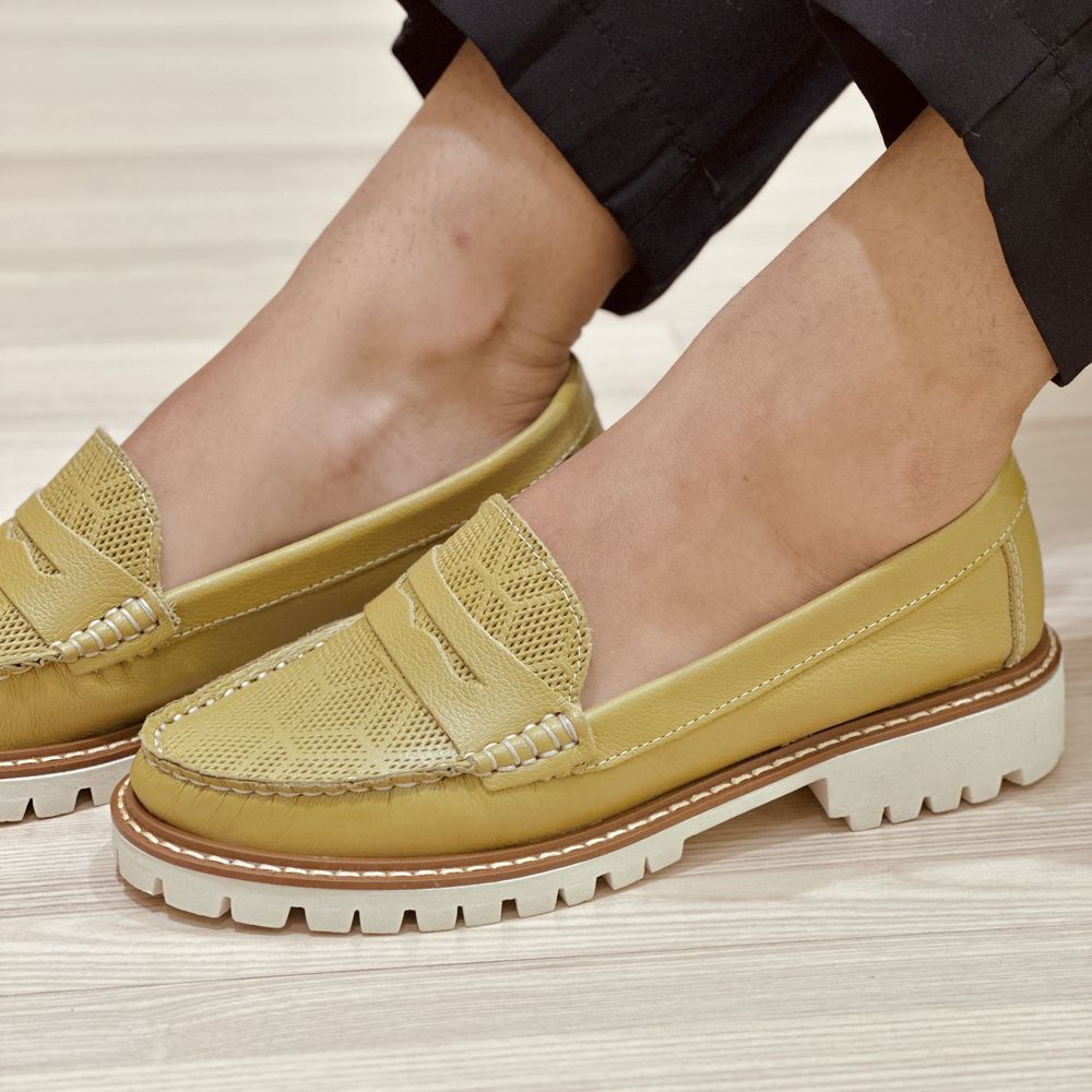 Mocassim Em Couro Amélia Verde