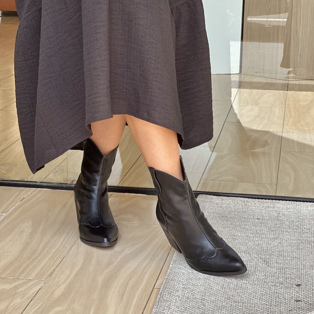 Bota Western Francine Preto - Loja Gabriela Ribeiro