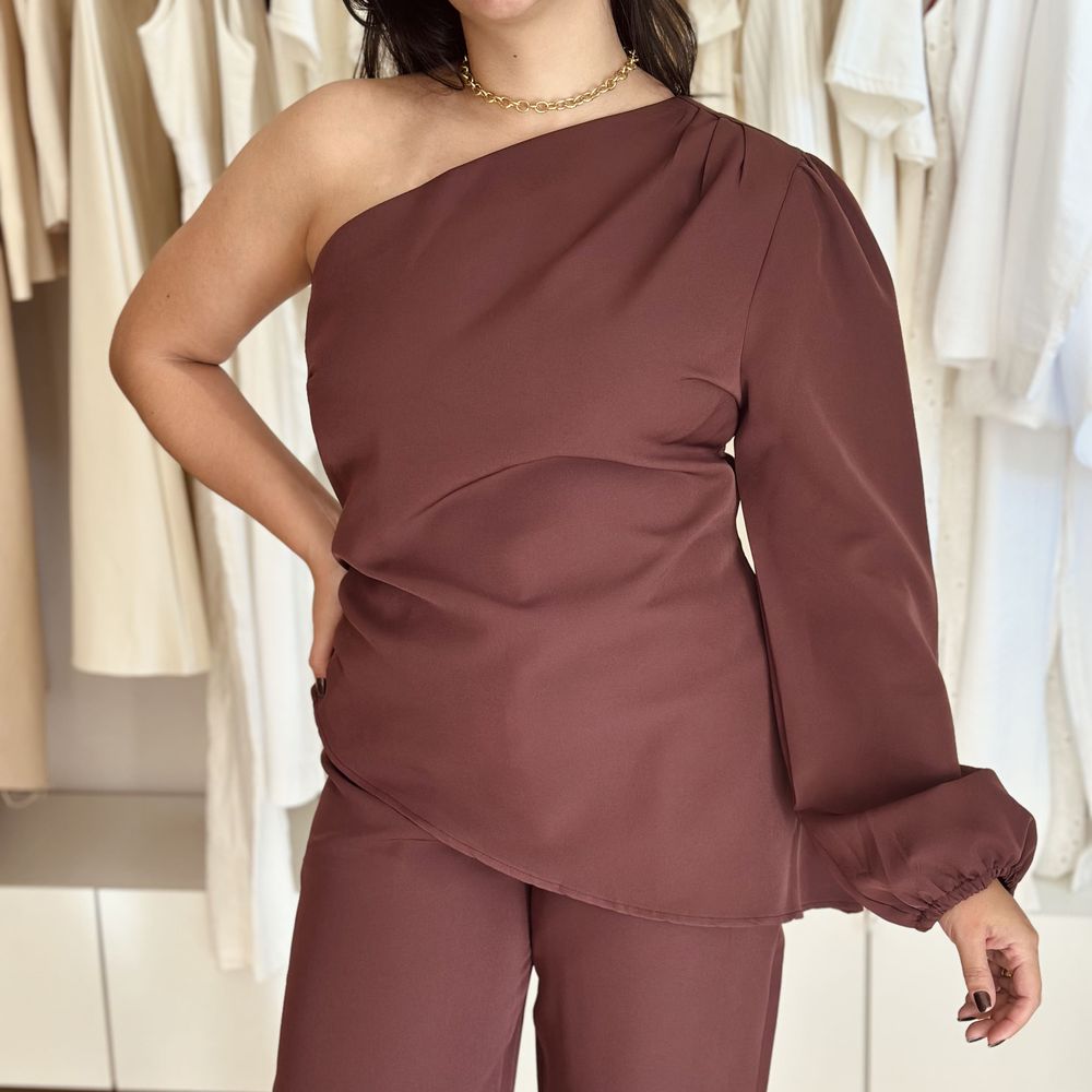 Conjunto Antonela Marrom