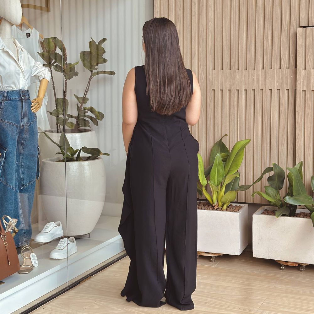 Macacão Amanda Preto