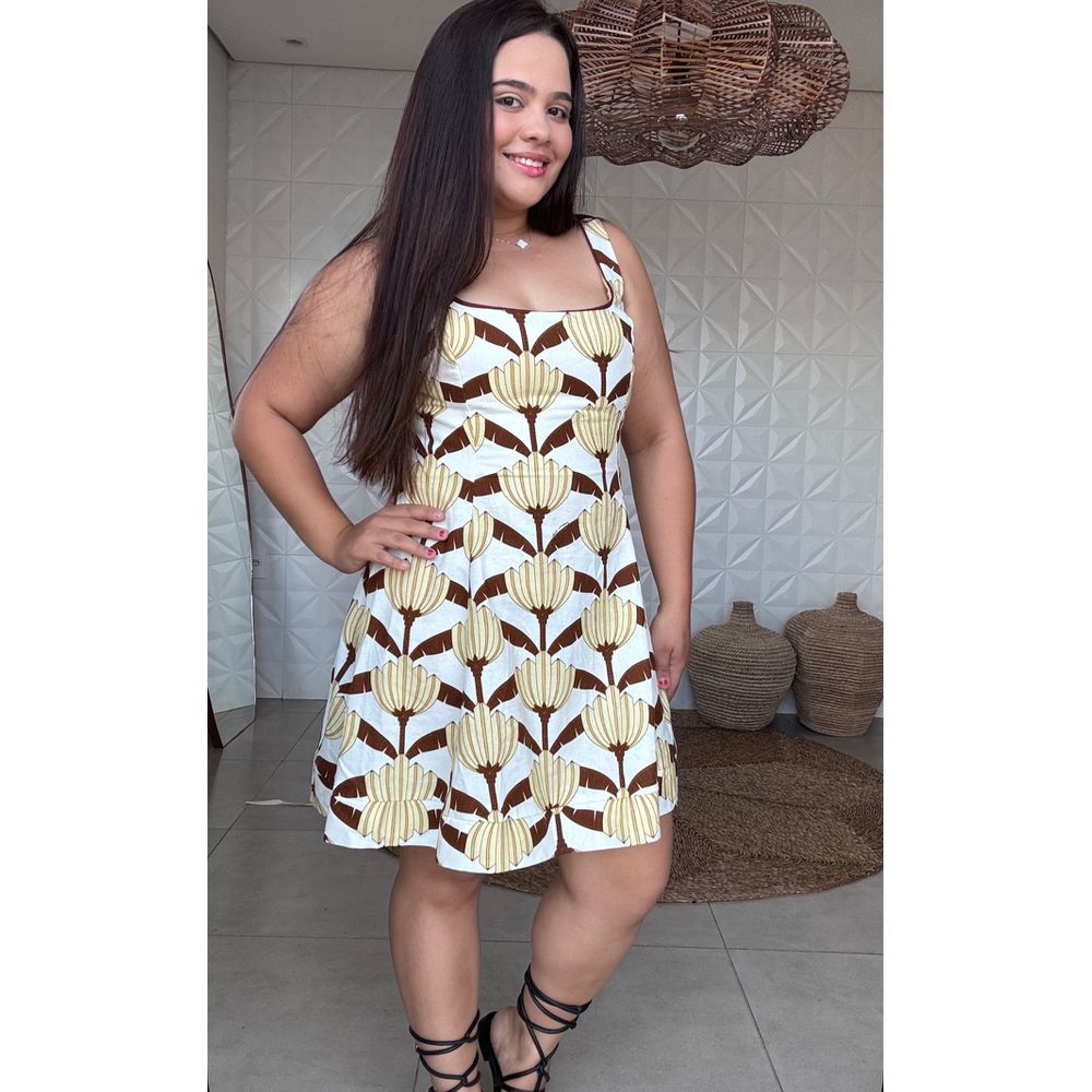 Vestido Curto Banana Decorada Estampado