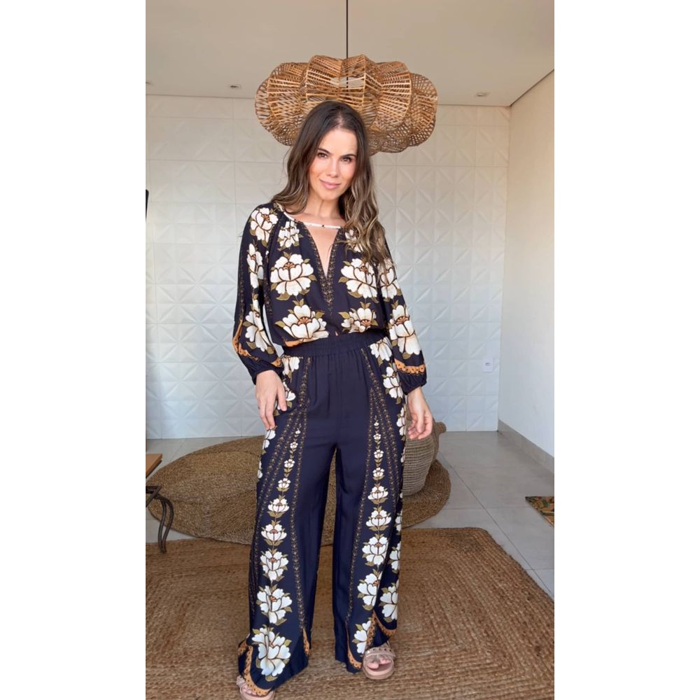 Calça Flor Bordada Estampado