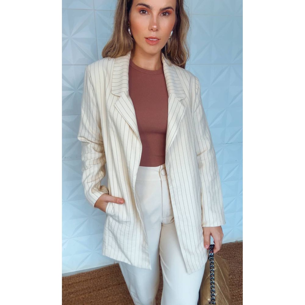 Blazer Risca De Giz Juju Chiclé Bege 