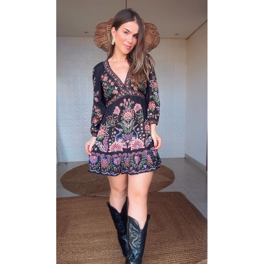 Vestido Curto Jardim Maravilhoso Estampado