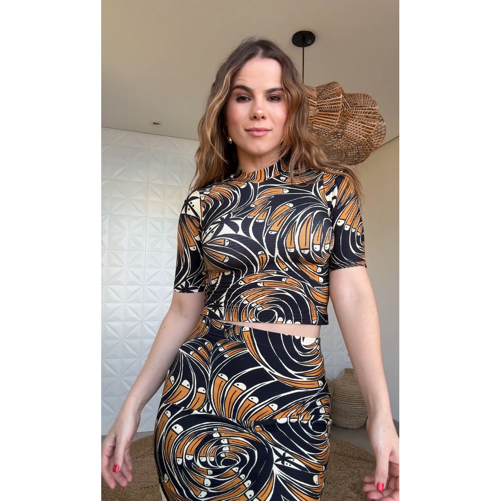 Blusa Cropped Leque De Tucano Estampado