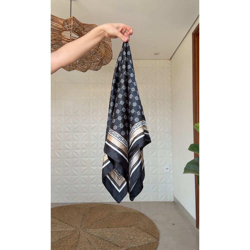 Lenço Estampado Preto