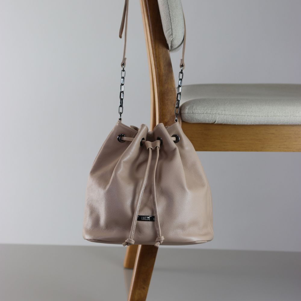 Bolsa Luz Rosê - metal grafite | Couro Legítimo