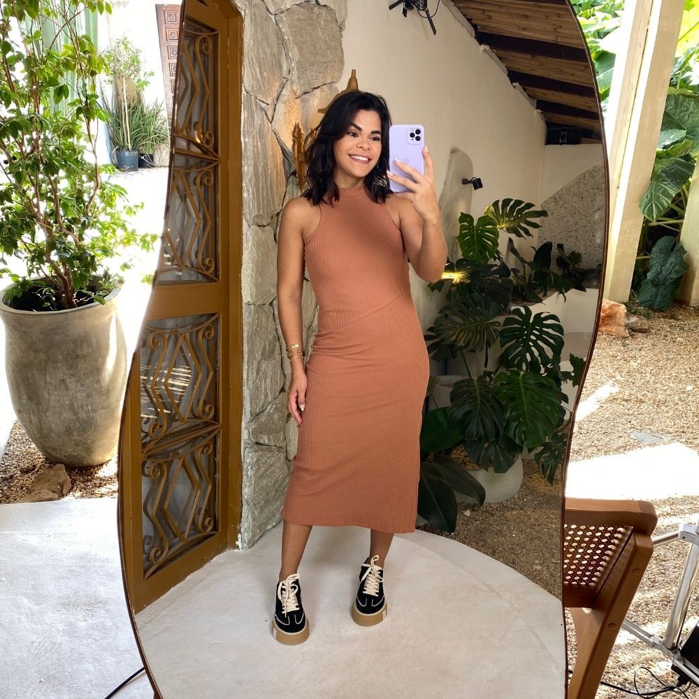 Vestido mid com recorte capucino - Maranata Moda Feminina