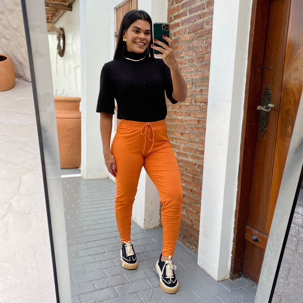 calça canelada cenoura - Maranata Moda Feminina