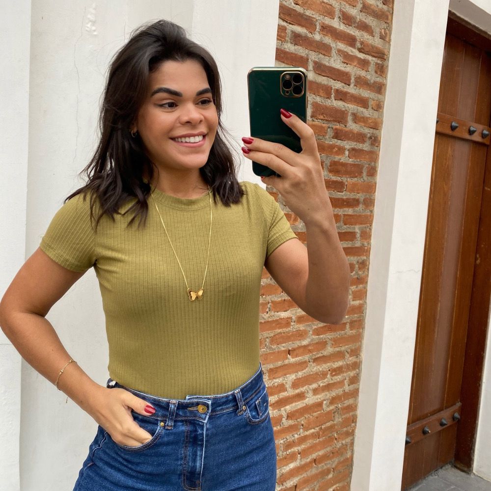Blusa basic verde oliva - Maranata Moda Feminina