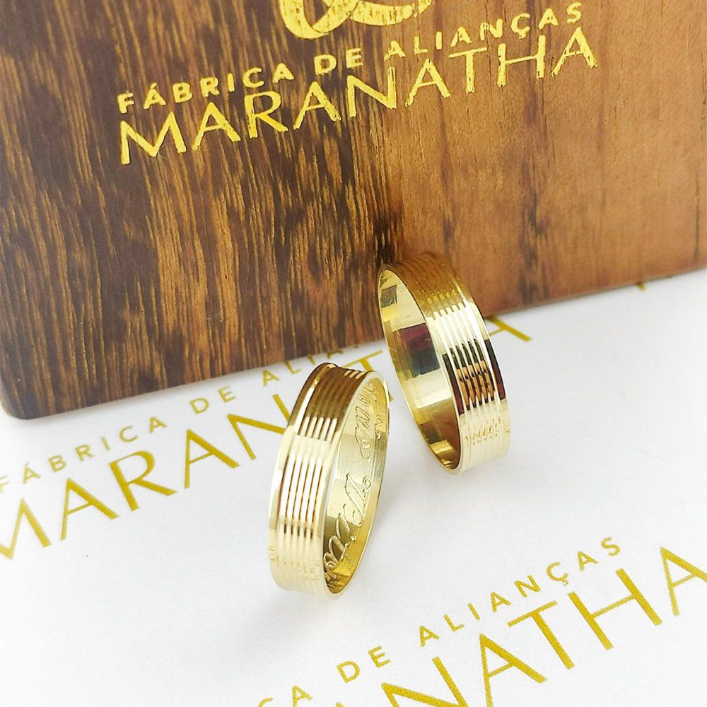 Alianças Em Ouro 18k Bratislava 4mm Polida Reta