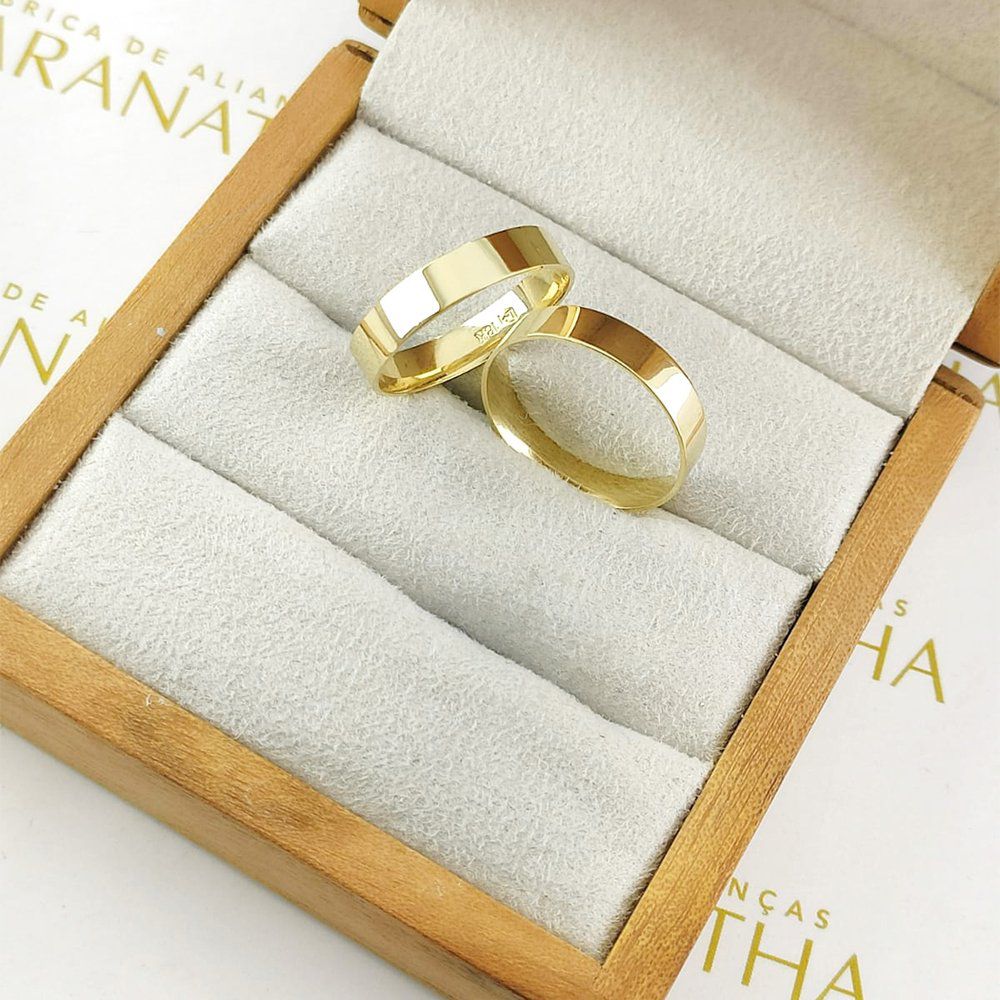 Alianças Em Ouro 18k Jamaica 4mm Polida Reta