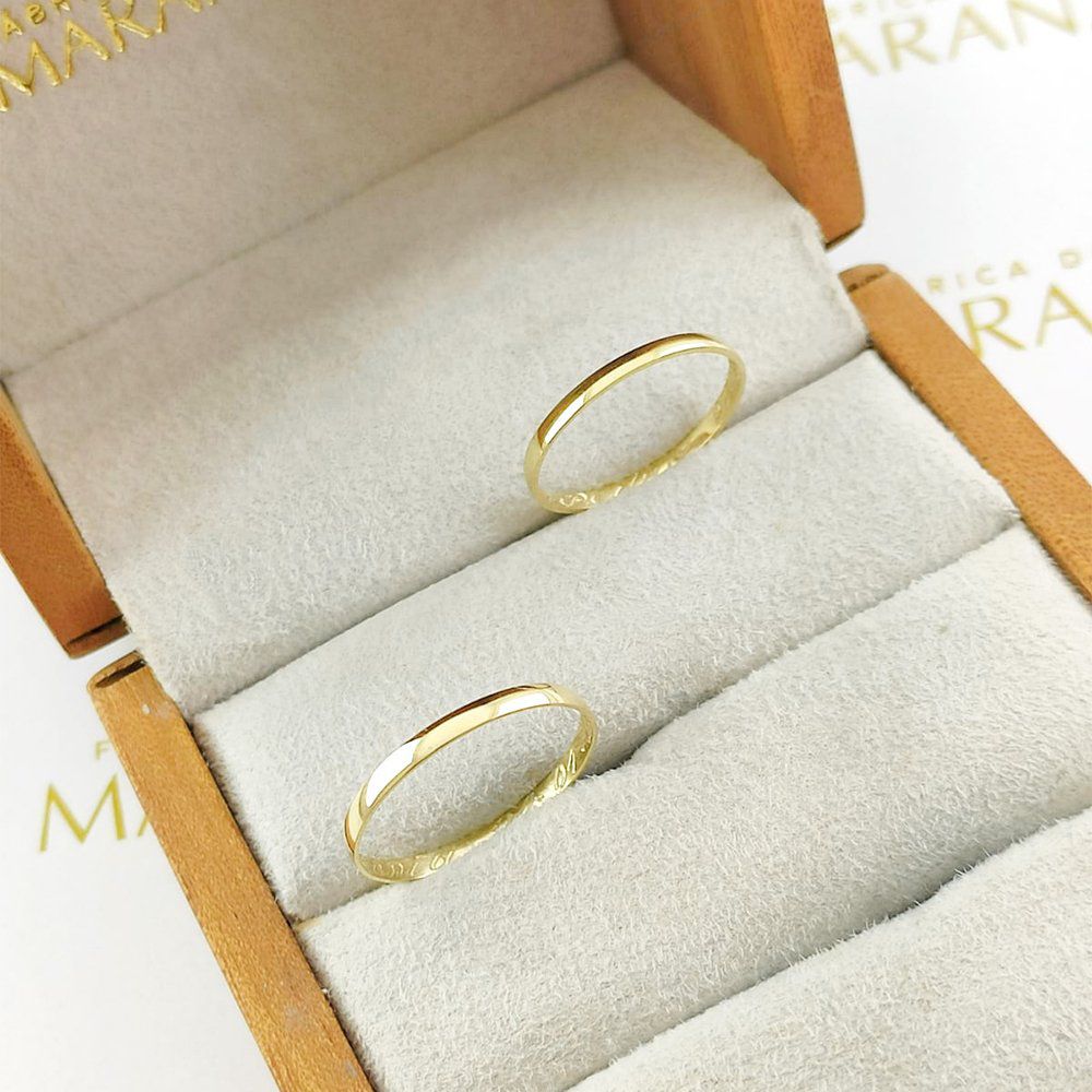 Alianças Em Ouro 18k Kiev 1.5mm Polida Meia Cana