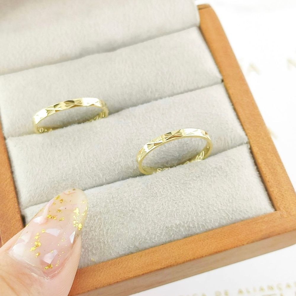Alianças Em Ouro 18k Mauritânia 2mm Diamantadeira Reta