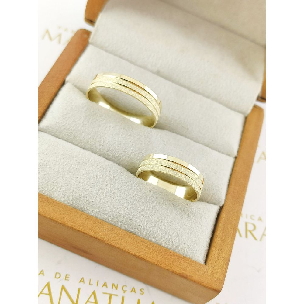 Alianças Em Ouro 18k Montenegro 5mm Polida e Fosco Diamantado Reta