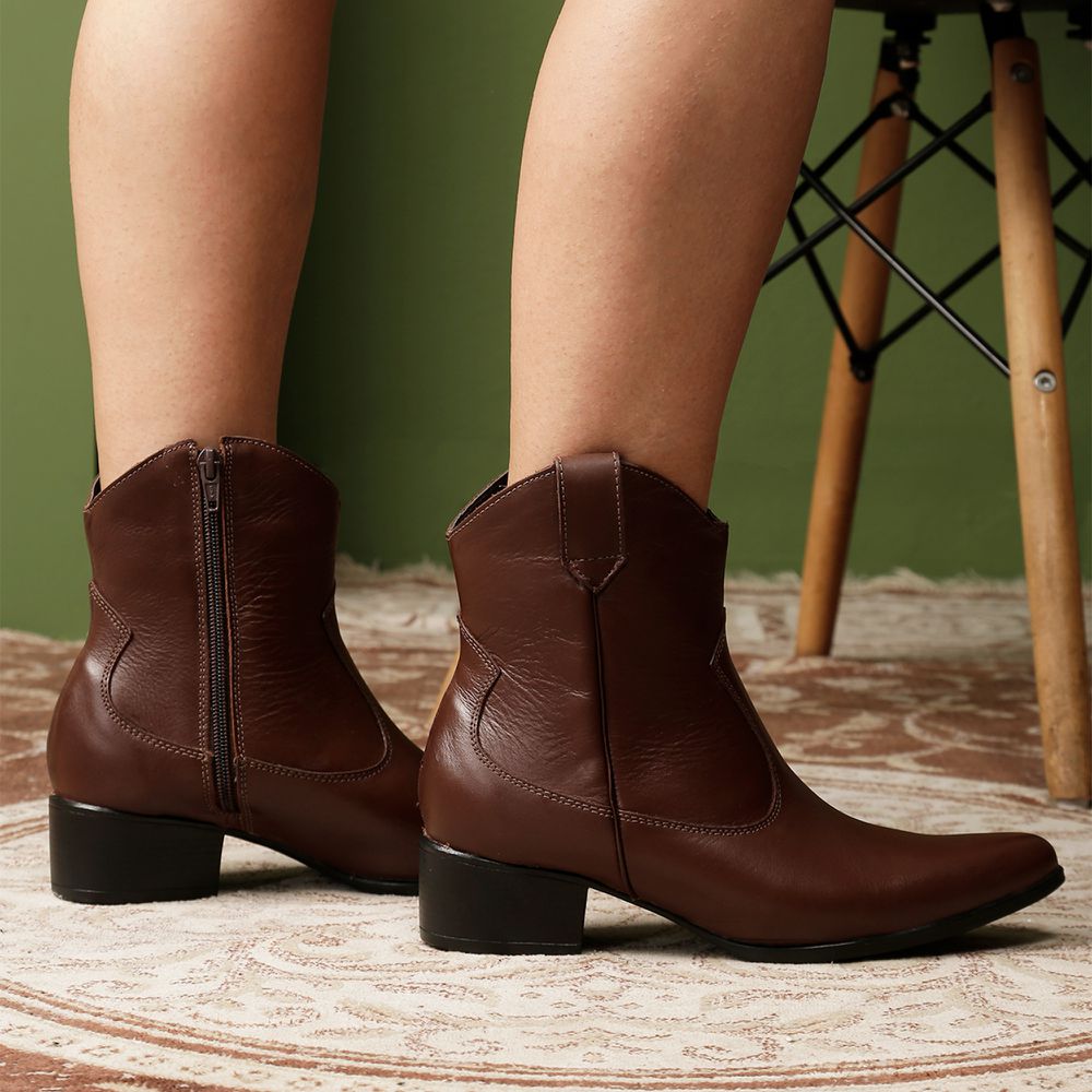 17801 COMFORT MOURO WESTERN - Private Label