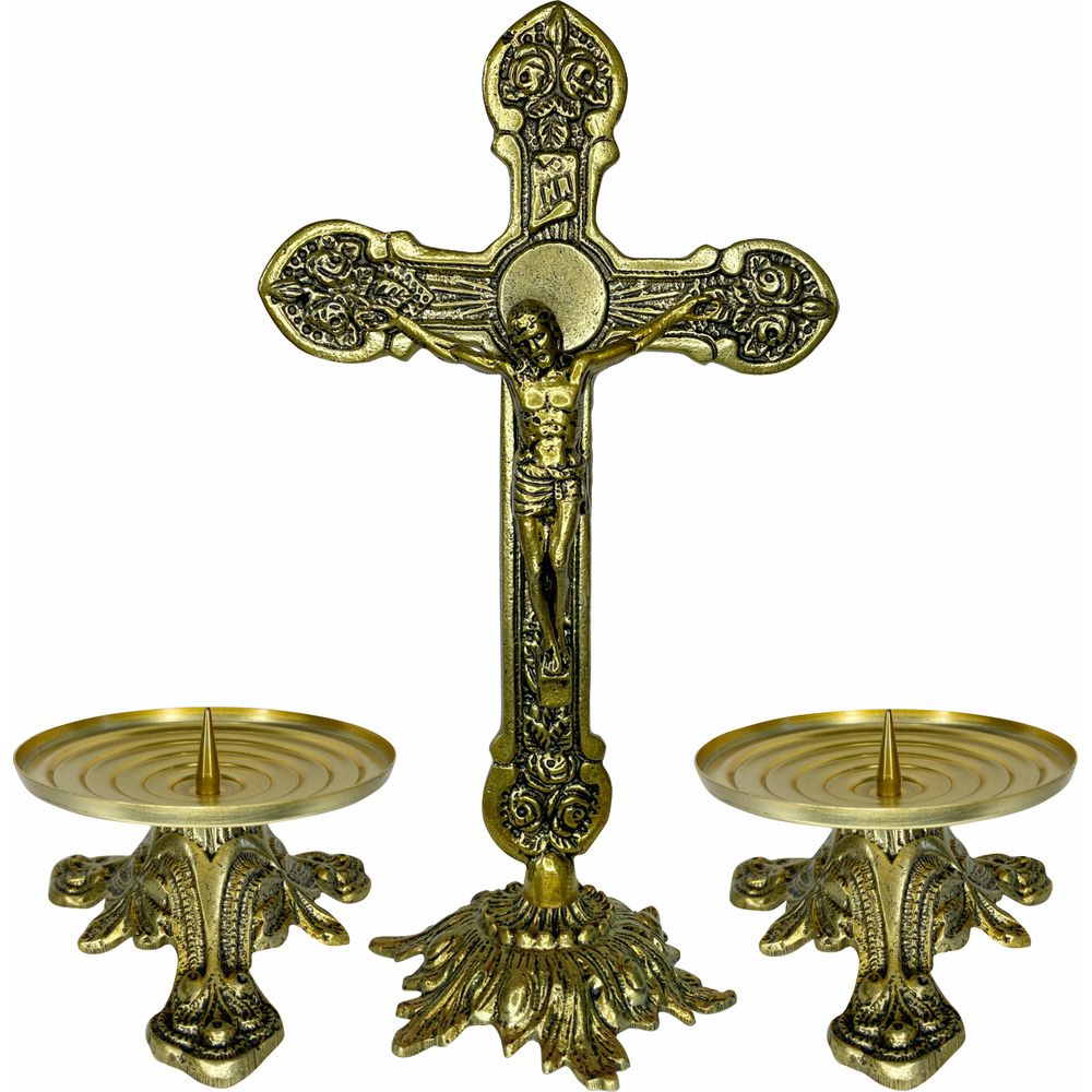 Conjunto Crucifixo Metal De Altar 30 Cm e 2 Castiçal Baixo 7x13cm