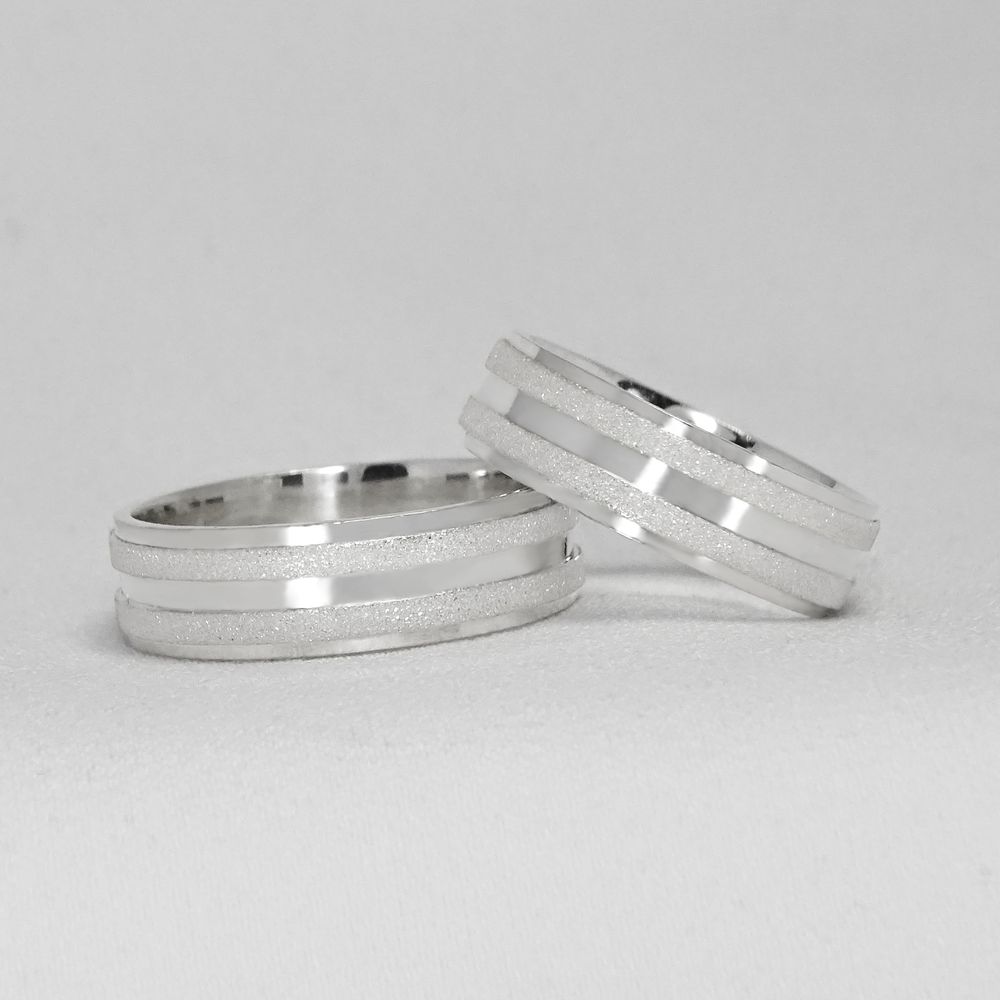 Par de Aliança de Namoro com acabamento diamantado Bridal Elegance - Par