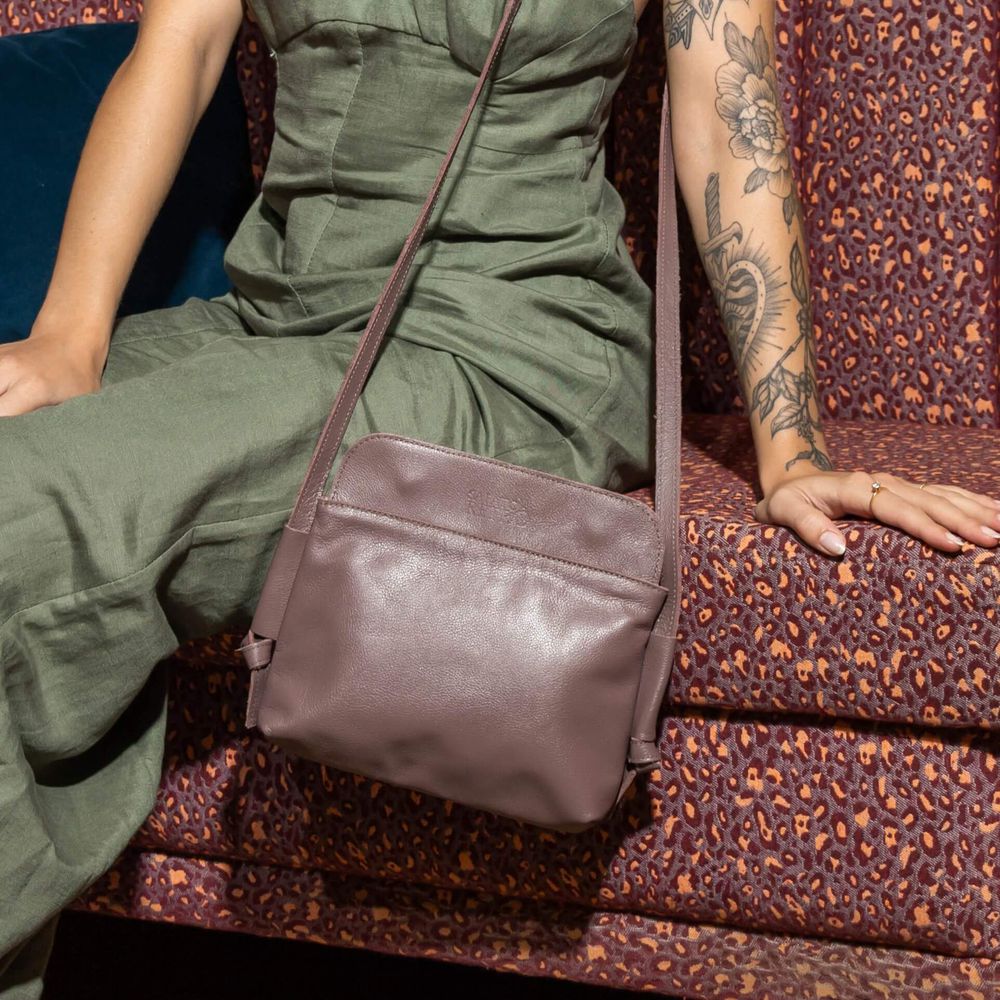 Bolsa RetrÔ - Mousse - LIBERDADE