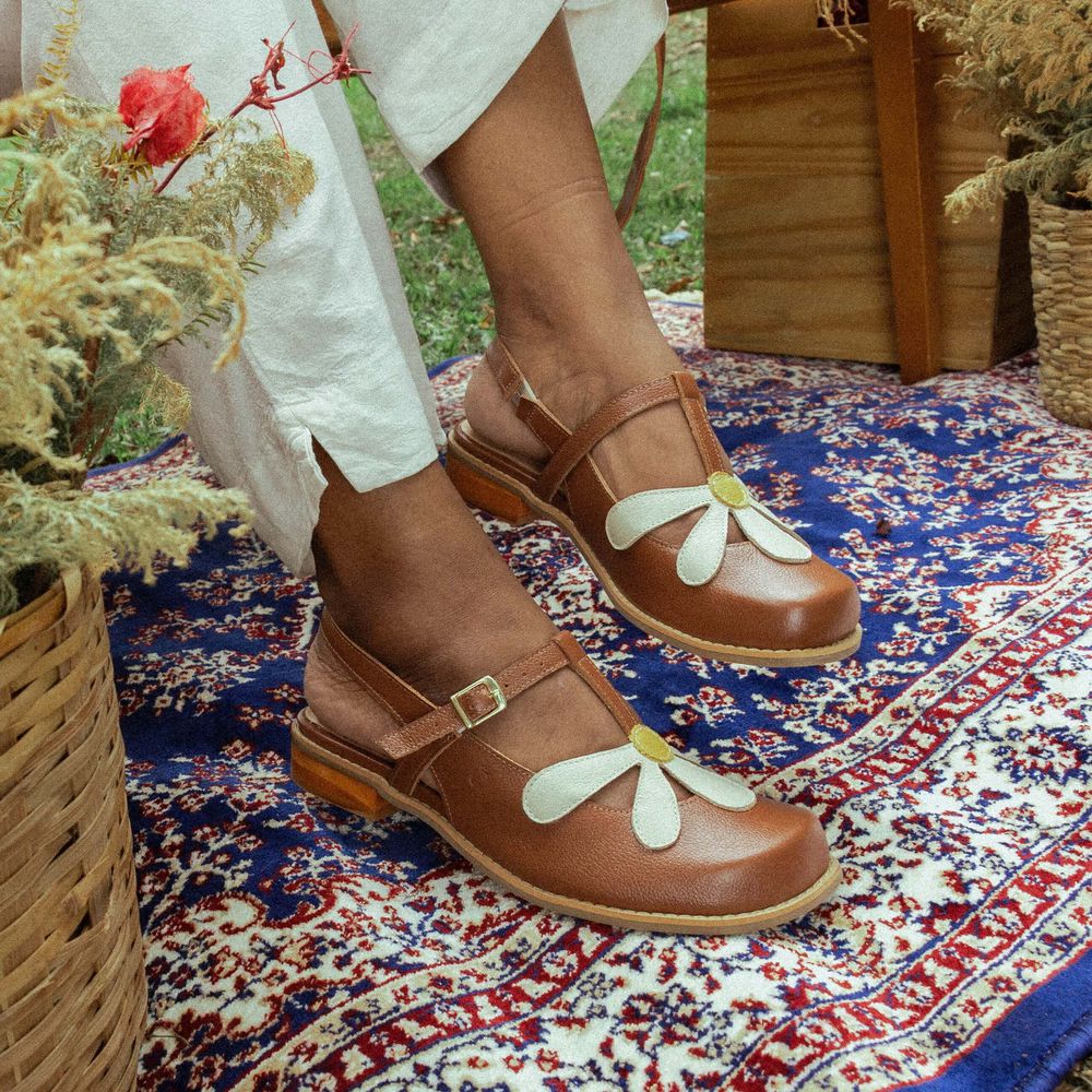 Sapatilha RetrÔ - Chocolate, Off White e Mostarda - JARDIM