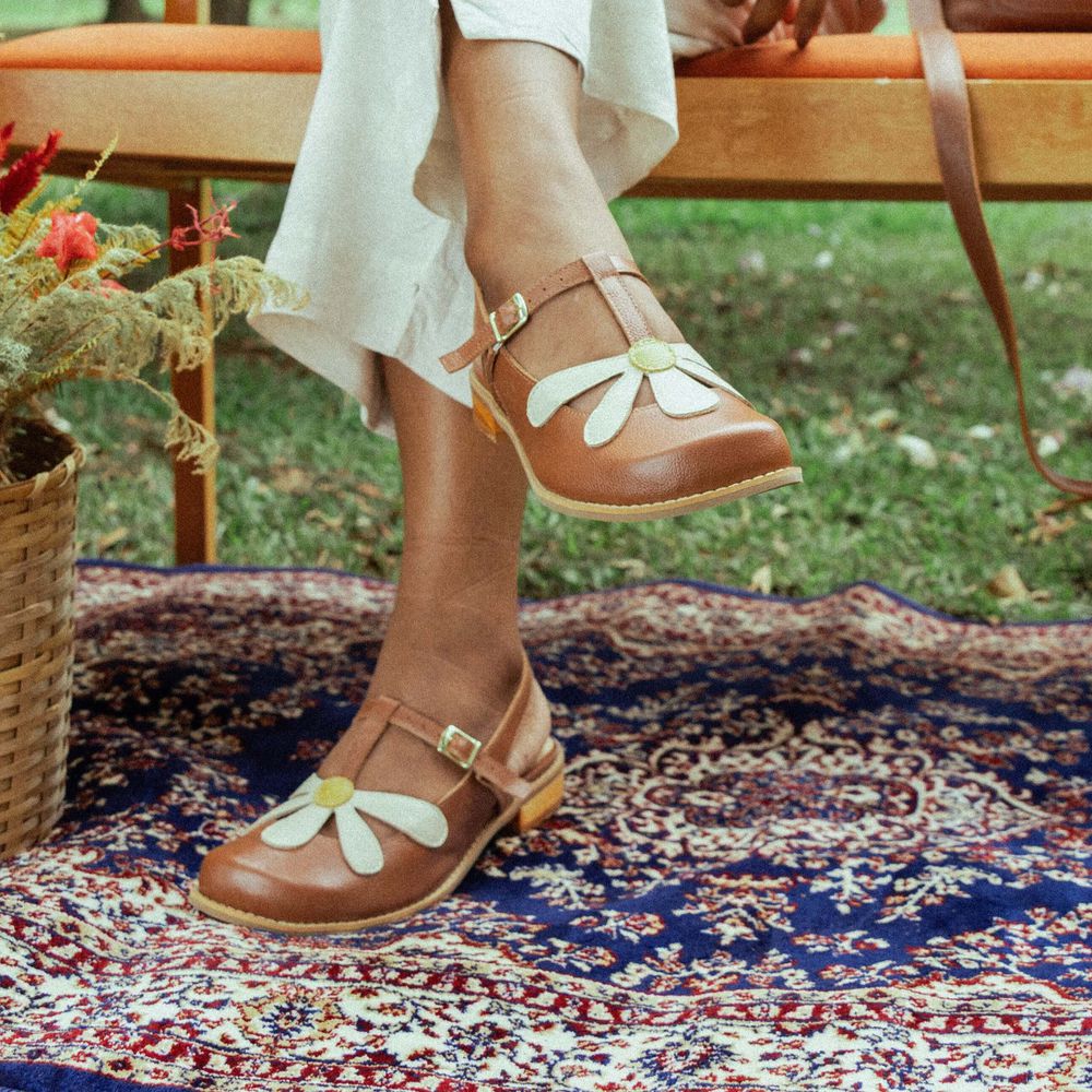 Sapatilha RetrÔ - Chocolate, Off White e Mostarda - JARDIM