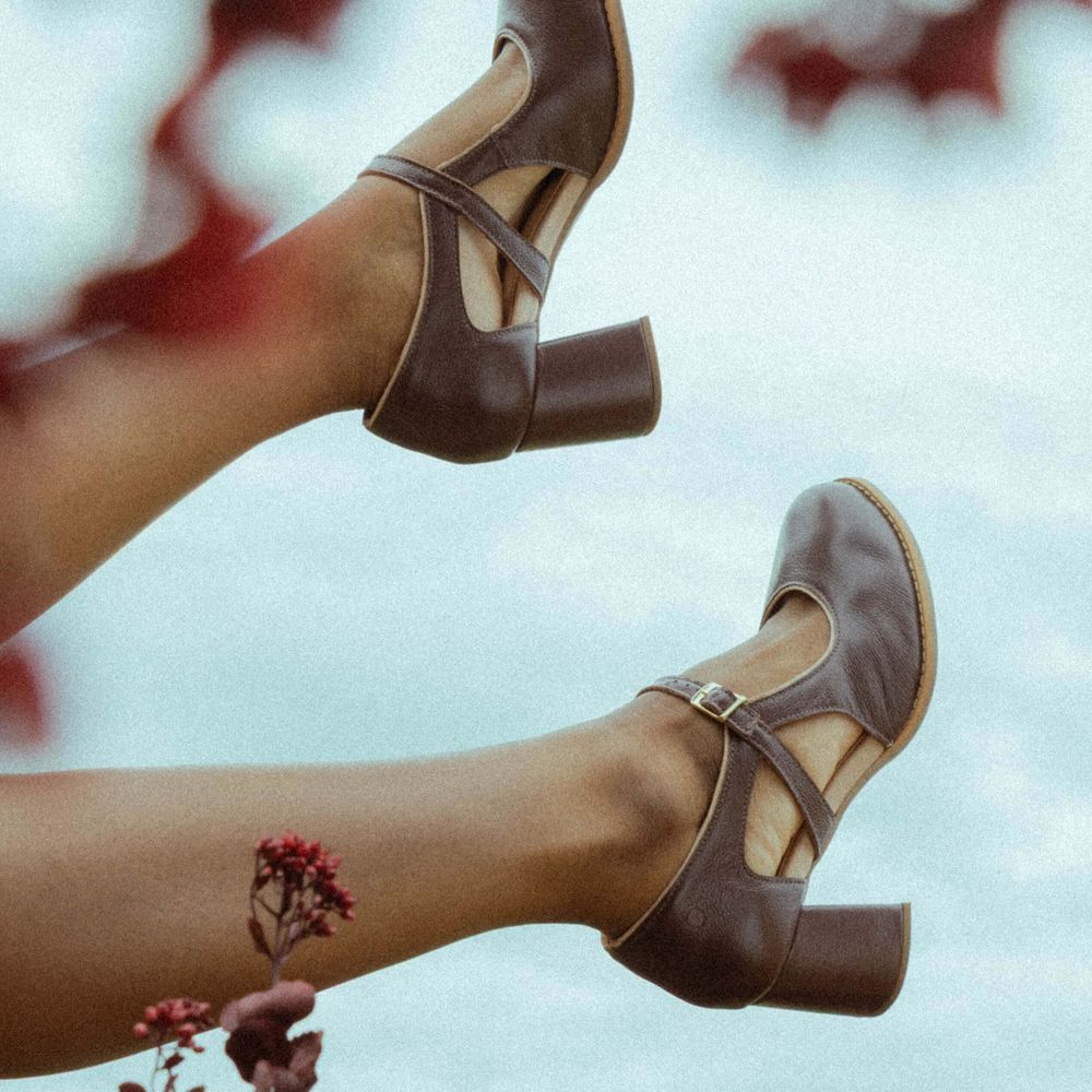 Sapato Boneca RetrÔ - Madeira e Nude - HARMONIA