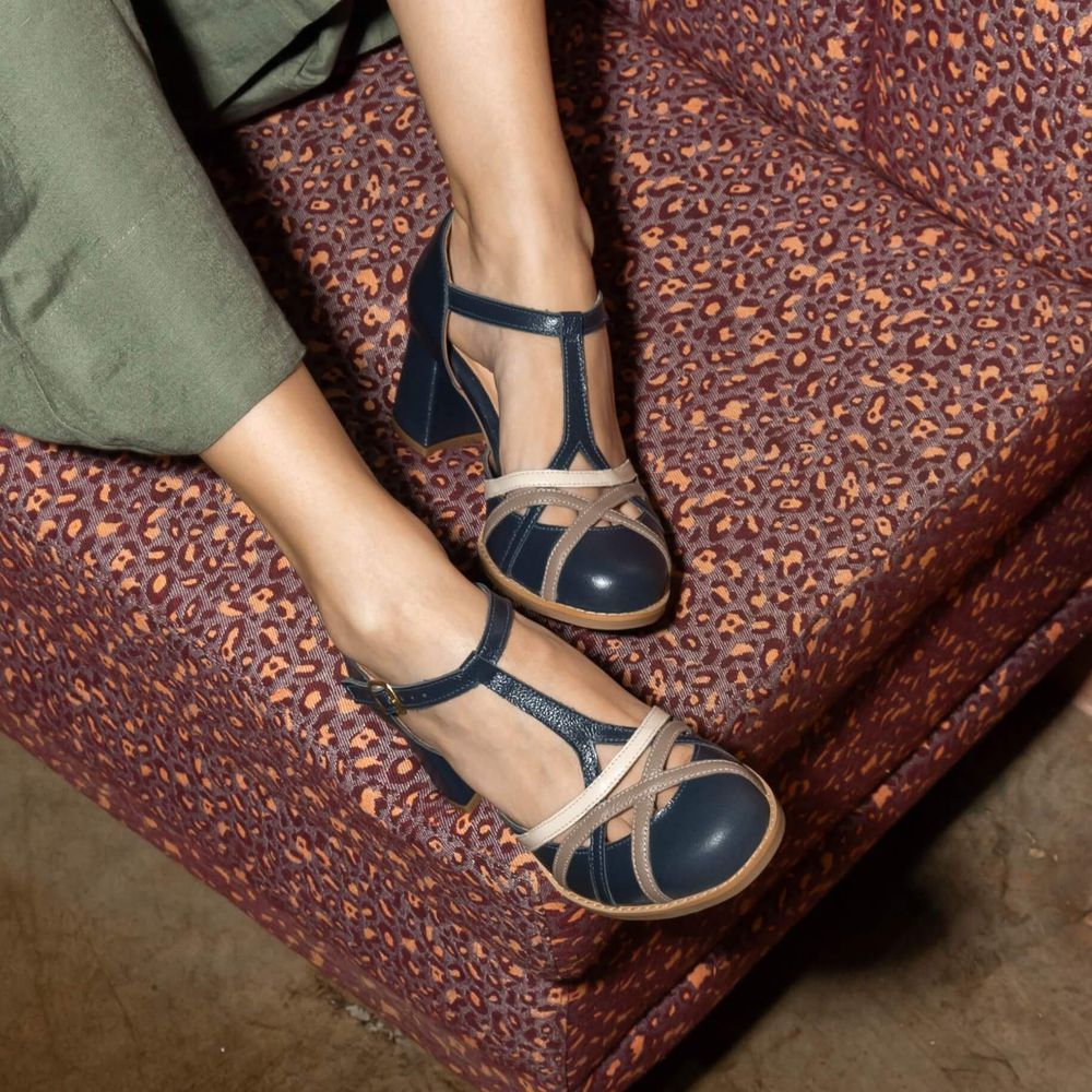 Sapato Boneca RetrÔ - Marinho, Fendi e Off White - LEVEZA