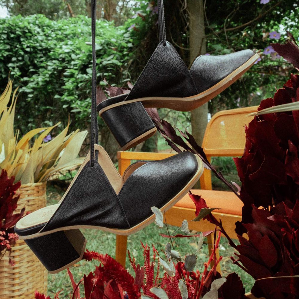 Sapato Boneca RetrÔ - Preto - ANTÚRIO