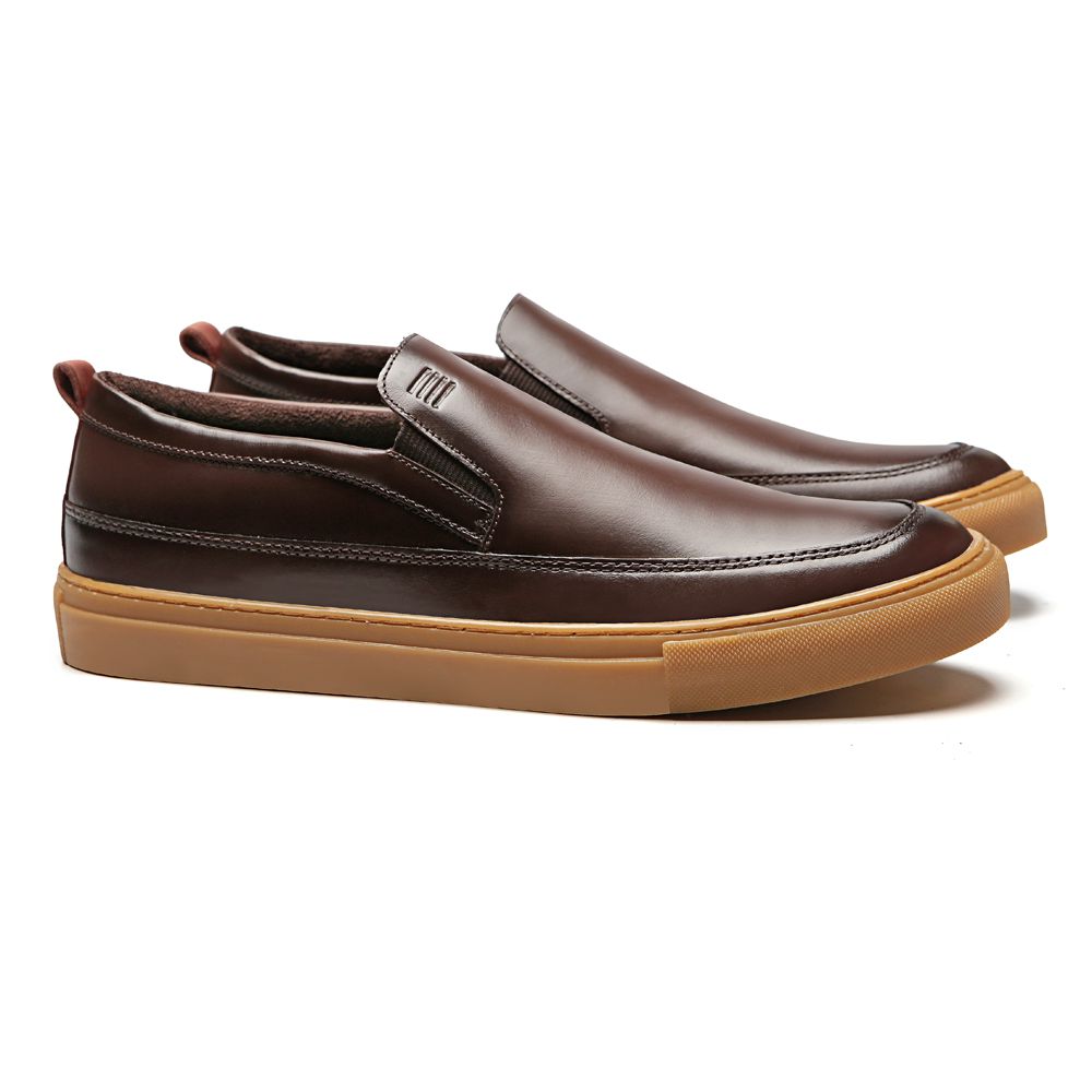 SLIP-ON MASCULINO CASUAL EM COURO MARROM 