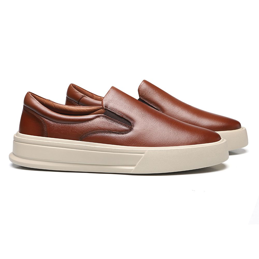 SLIP-ON MASCULINO CASUAL EM COURO MARROM