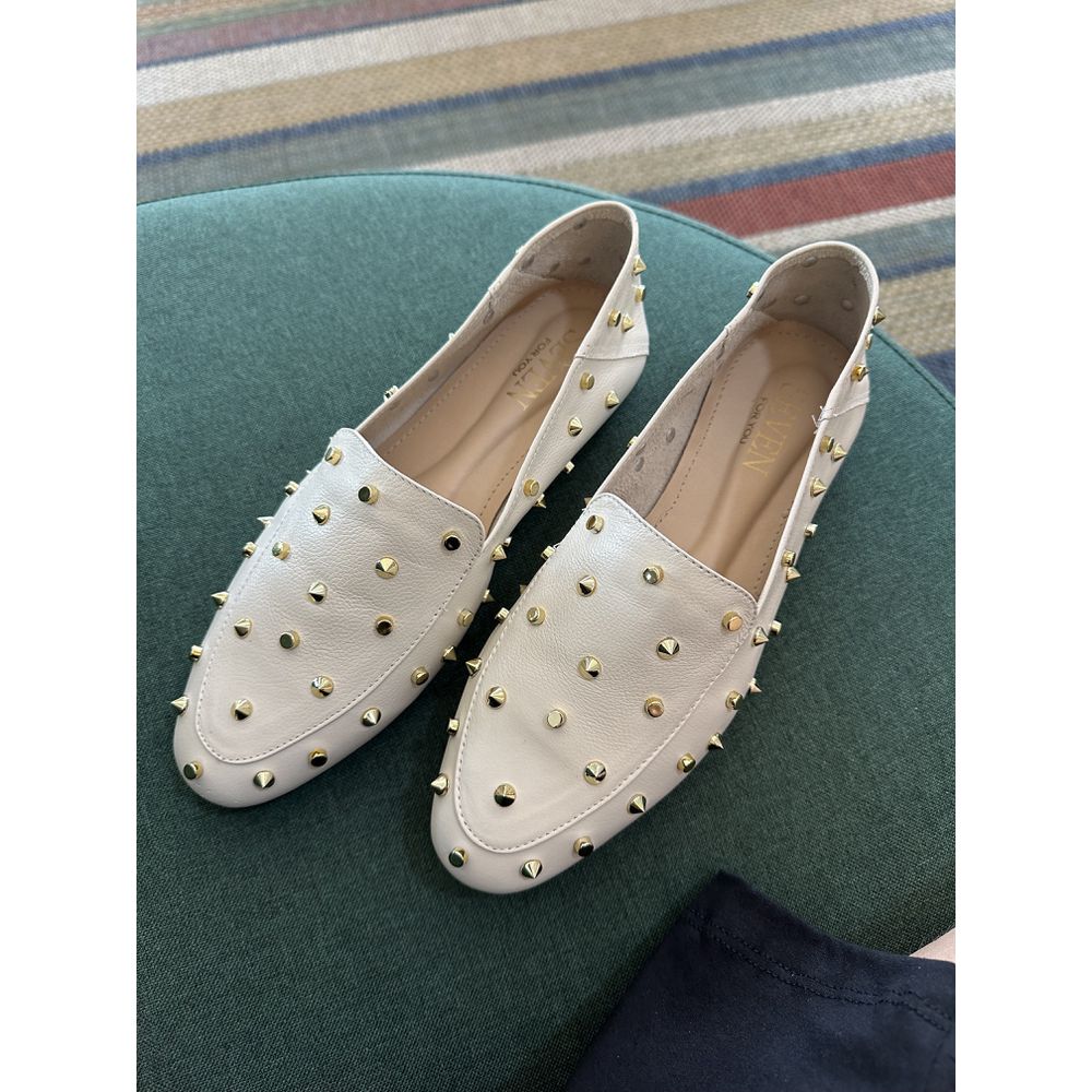 DULCE - MOCASSIM FEMININO COURO COM SPIKE OFF WHIT... - SEVEN FOR YOU