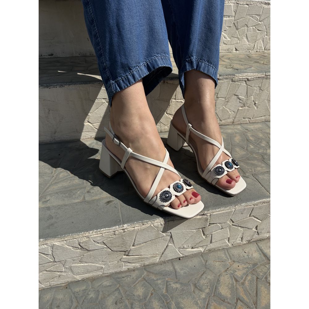VICK - SANDALIA FEMININA SALTO BLOCO 5CM OFF WHITE... - SEVEN FOR YOU