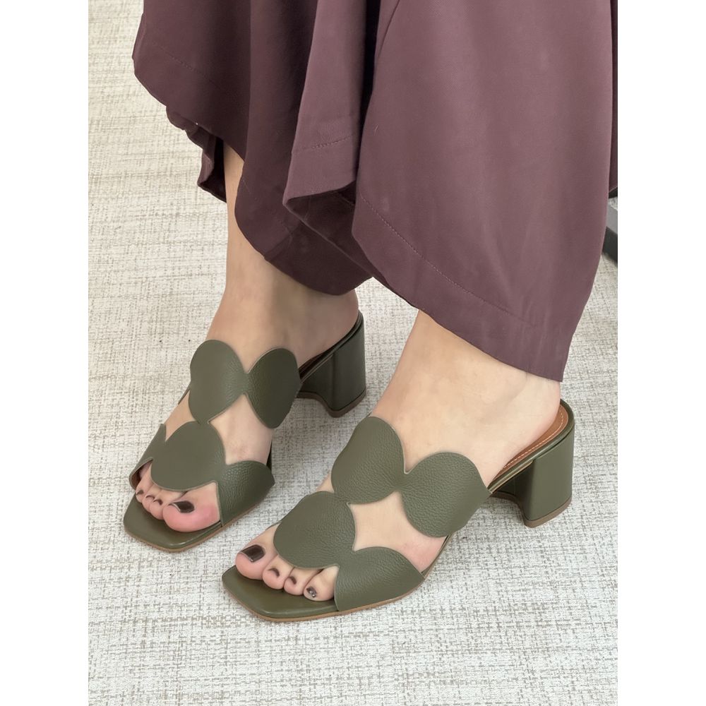 CLEO - TAMANCO FEMININO EM COURO VERDE MUSGO - 000... - SEVEN FOR YOU