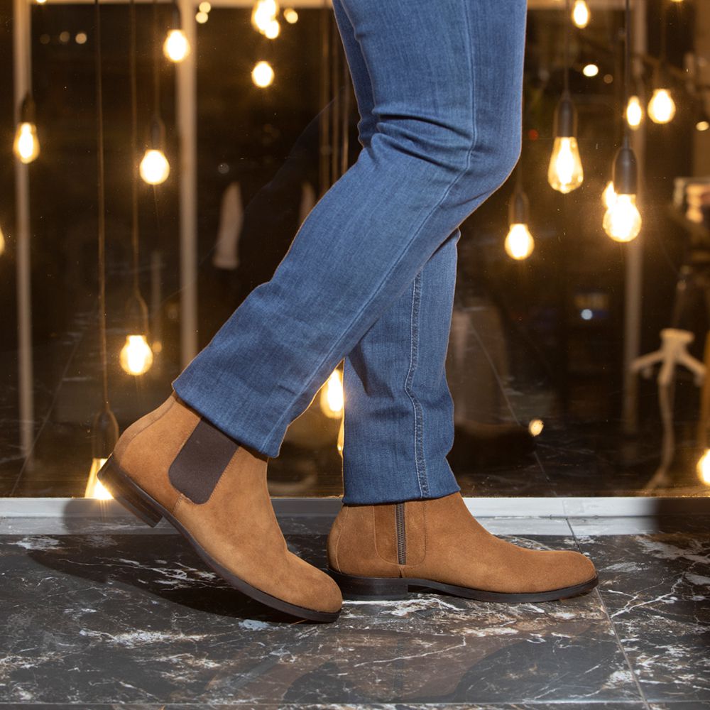Bota chelsea hot sale camurça