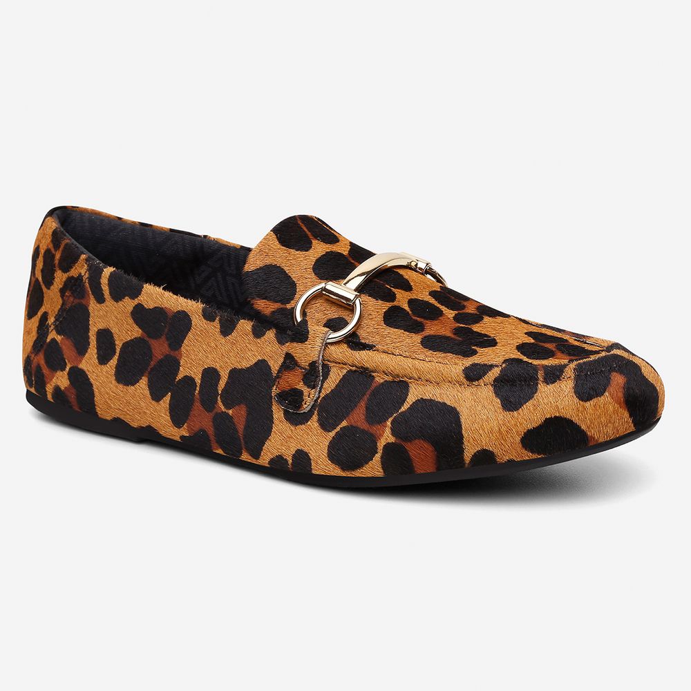 Mocassim Feminino Vittal Aurora em Couro Legítimo Animal Print com Fivela Dourada