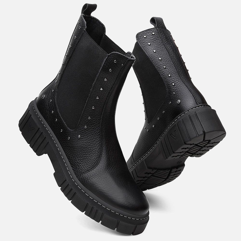 Bota Coturno Feminino Victoria Preto em Couro Vittal Cravejado 