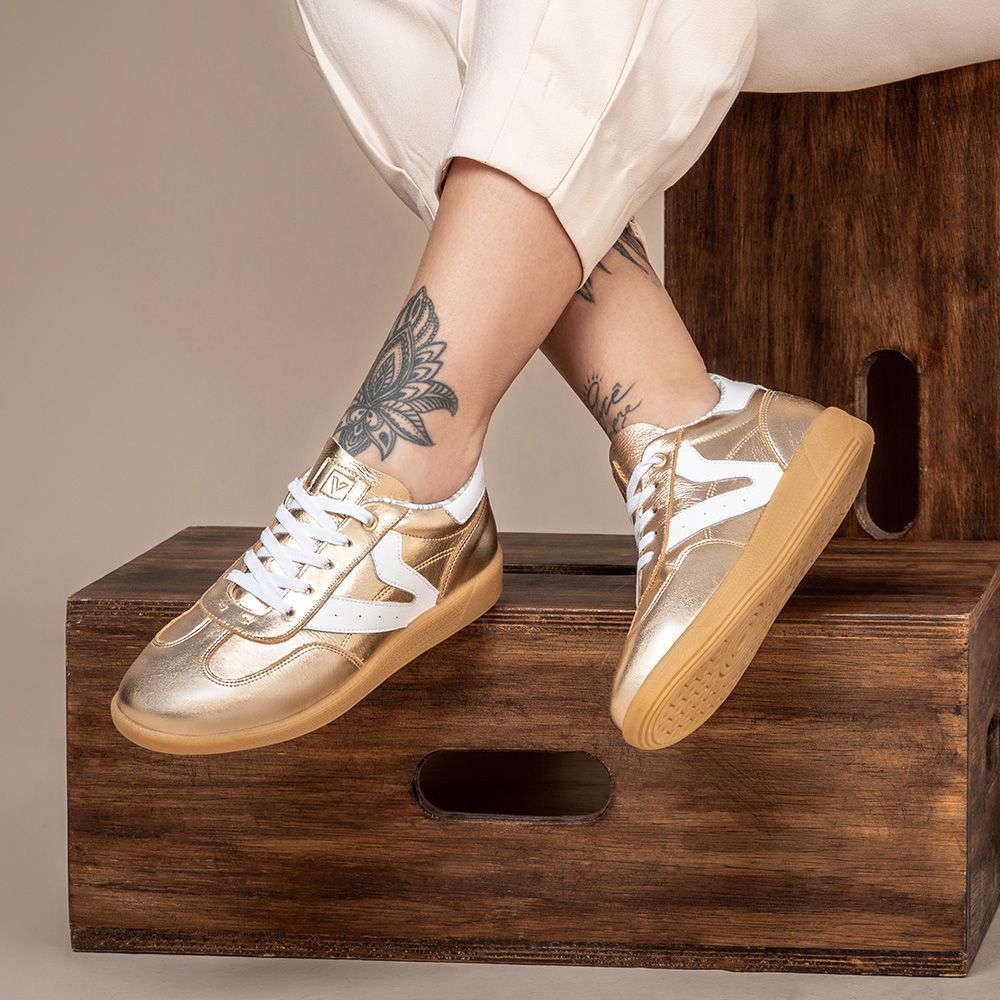 Tênis Feminino Em Couro Vittal Estela Dourado
